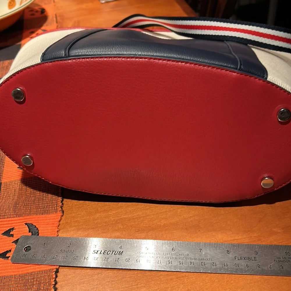 New without tags INC canvas purse Two different handles Light beige canvas - Picture 8 of 8